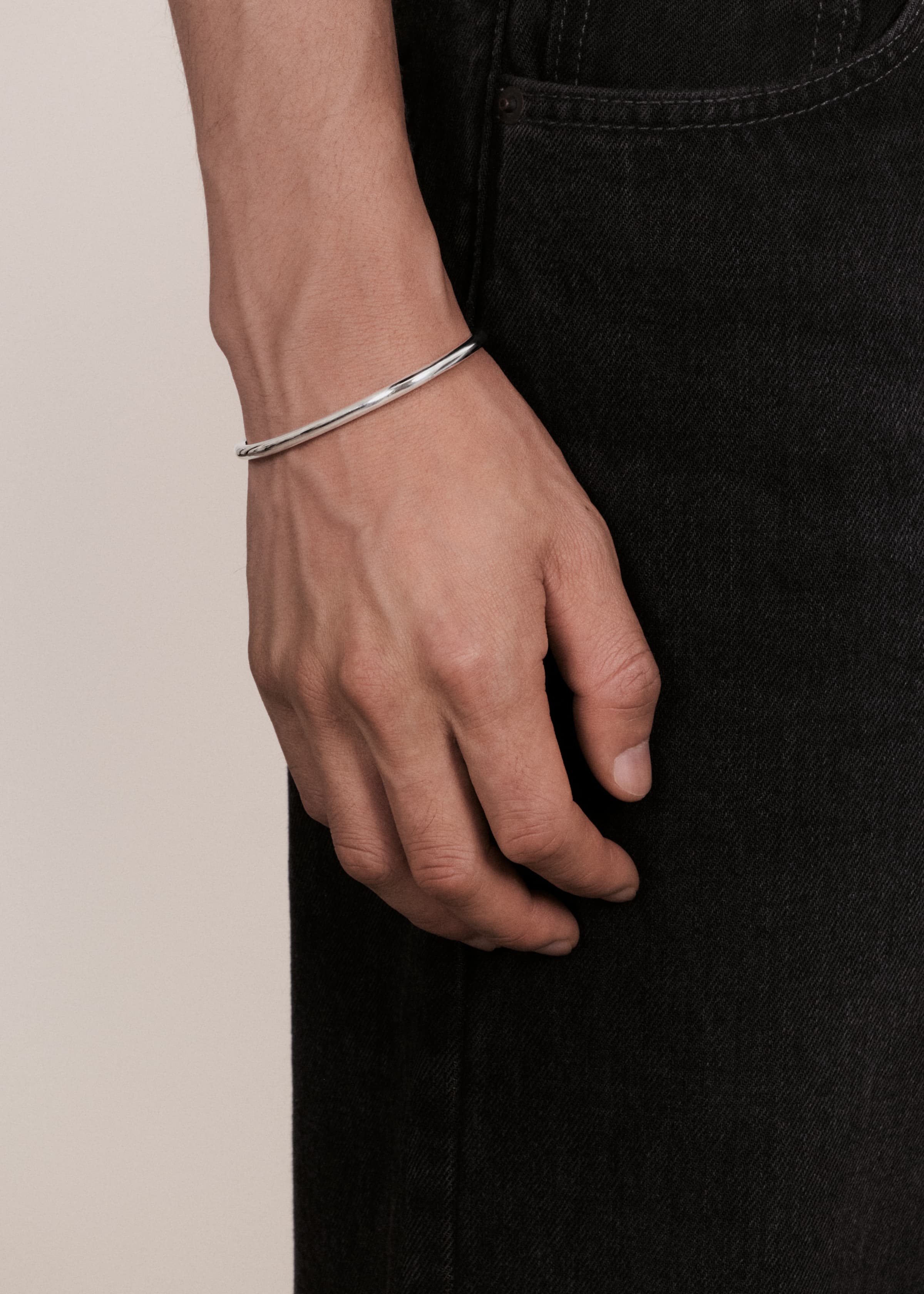 Round bracelet