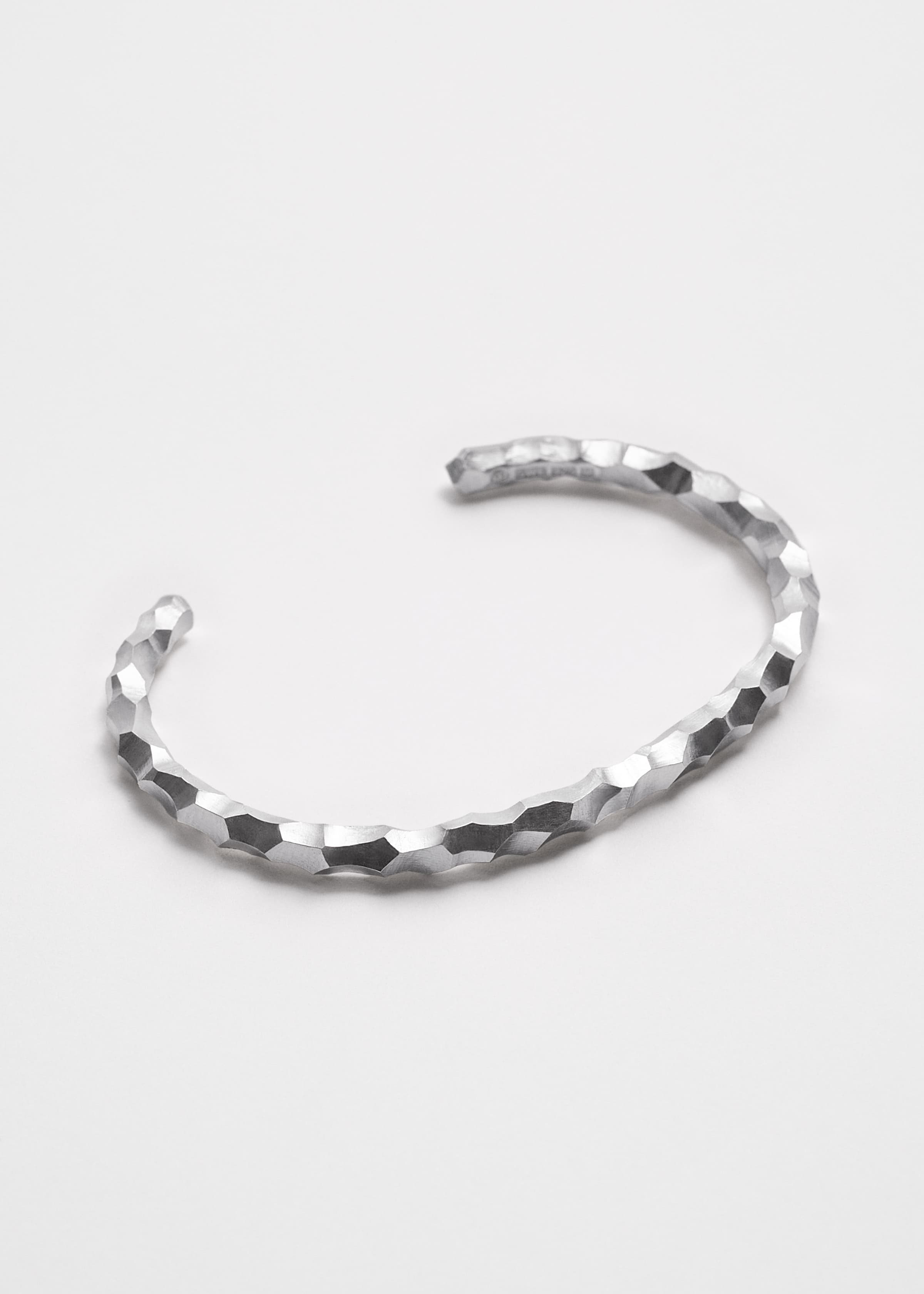 Round bracelet