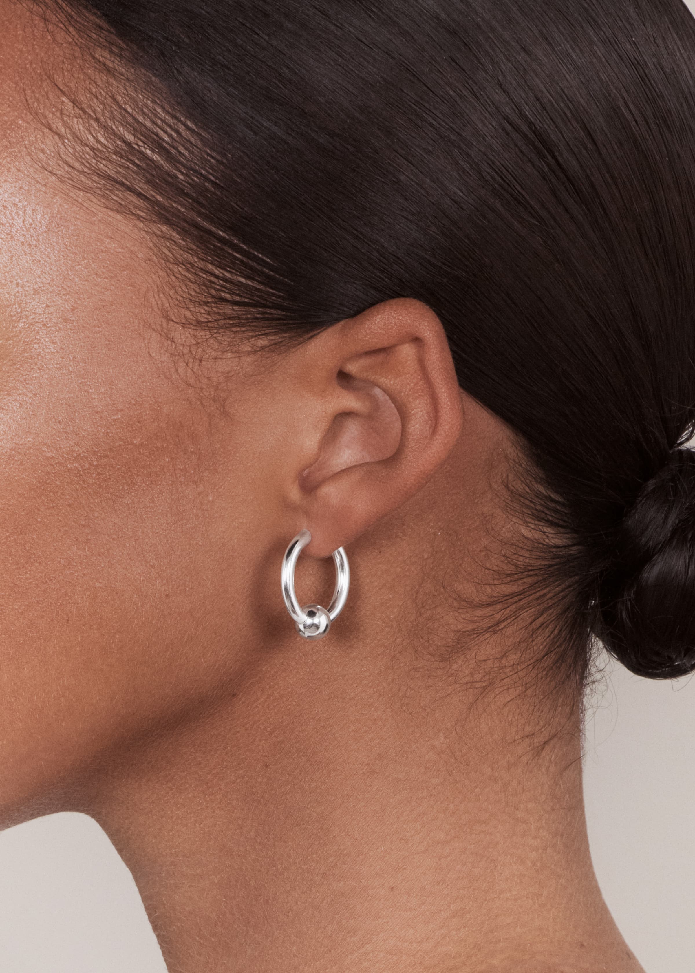 Pearl earrings medium