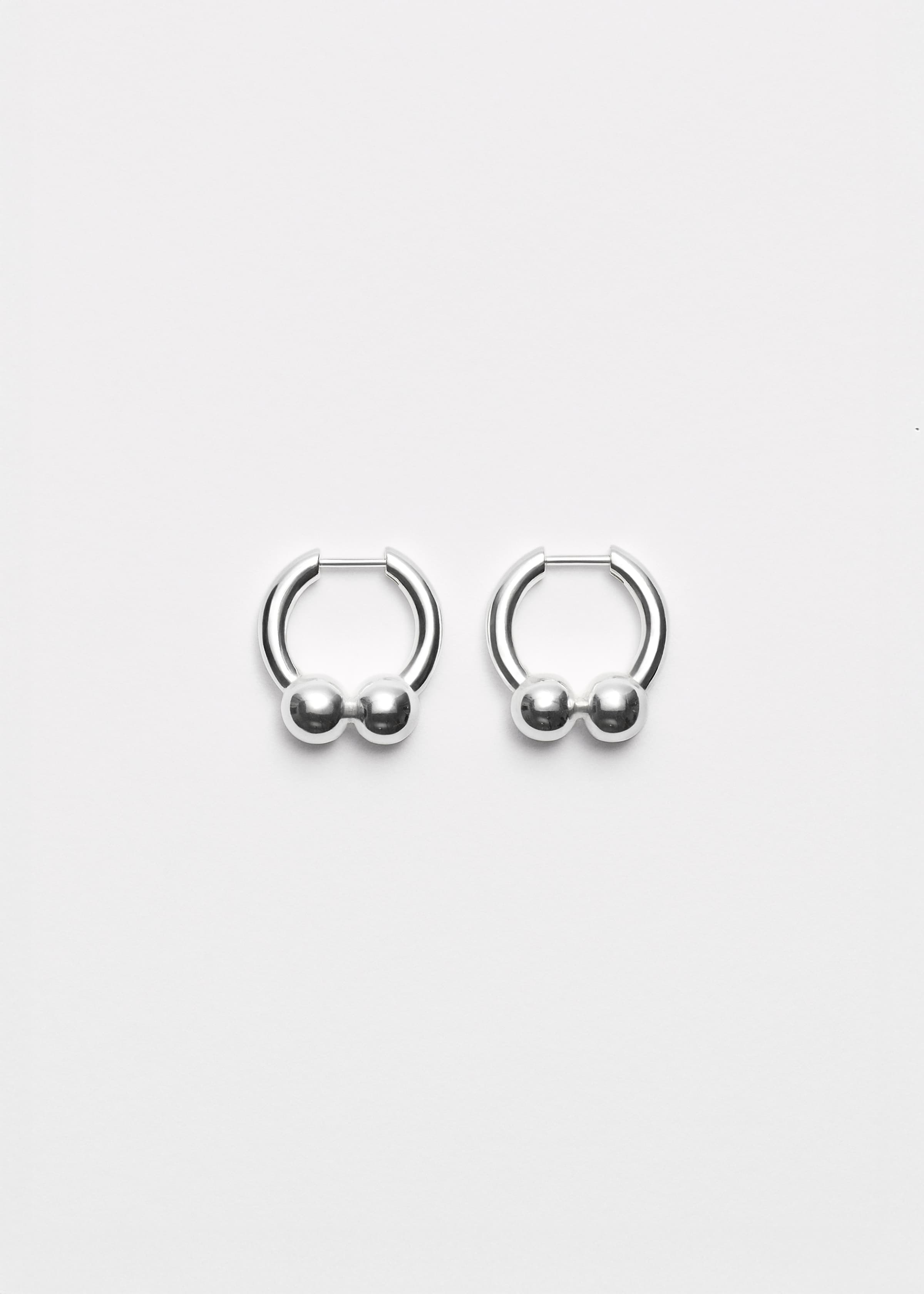 Pearl earrings two