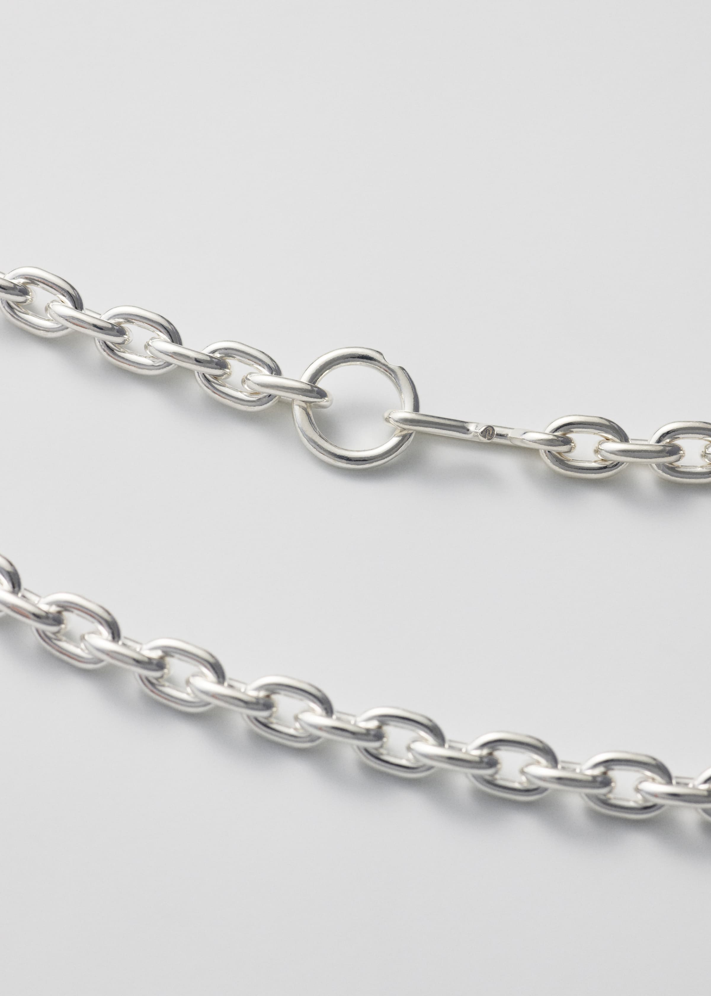 Standard necklace thin