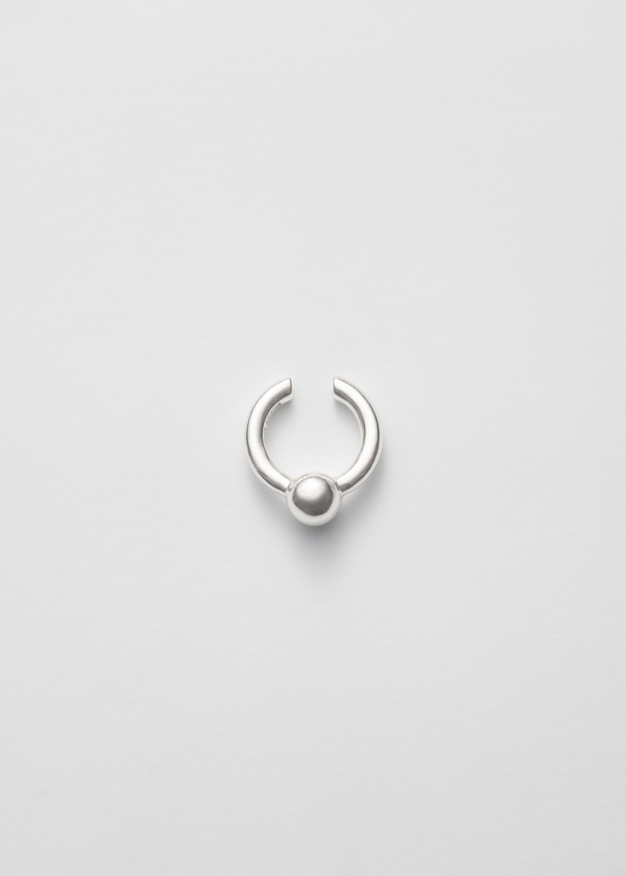 Pearl ear cuff