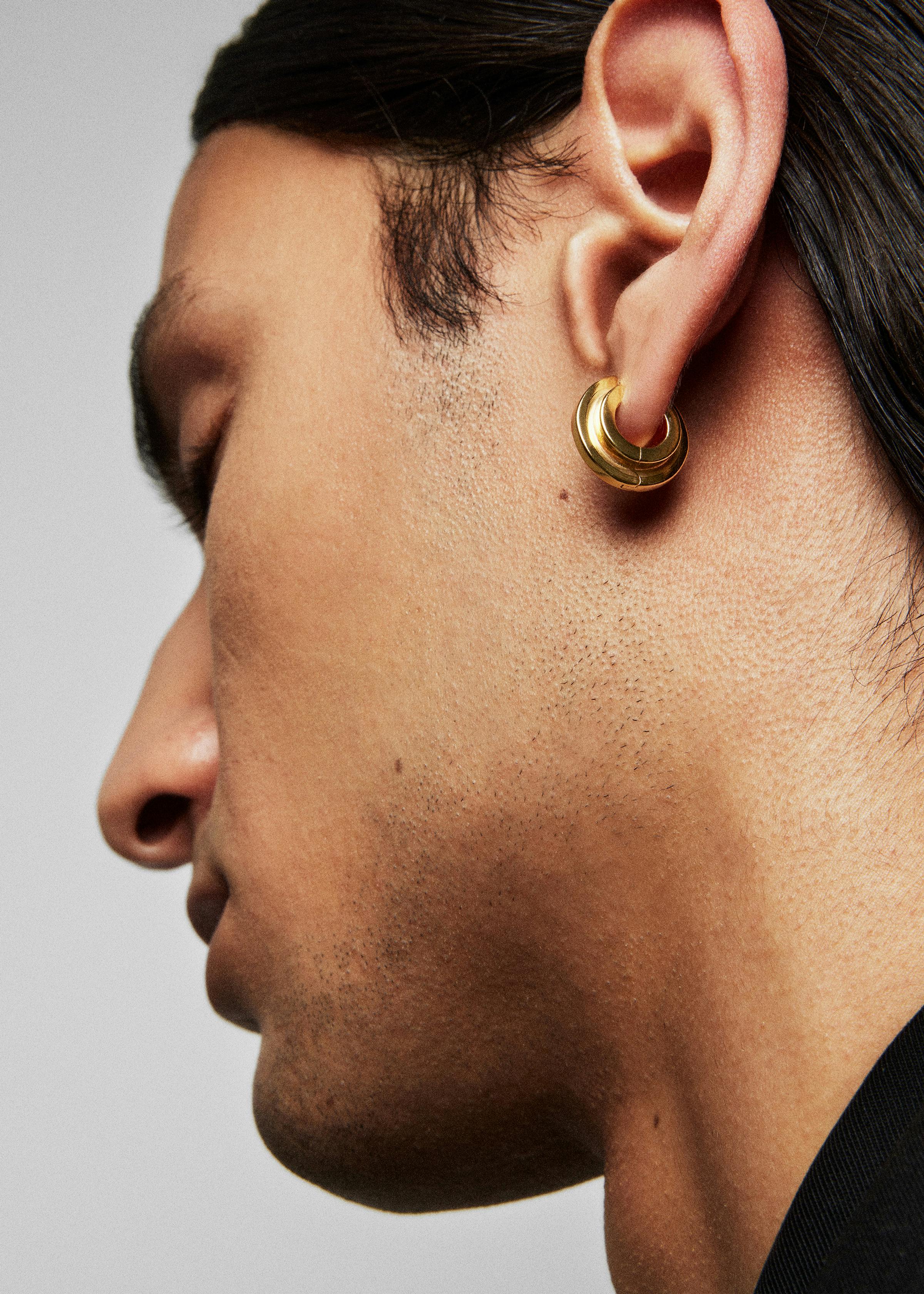 Level earrings