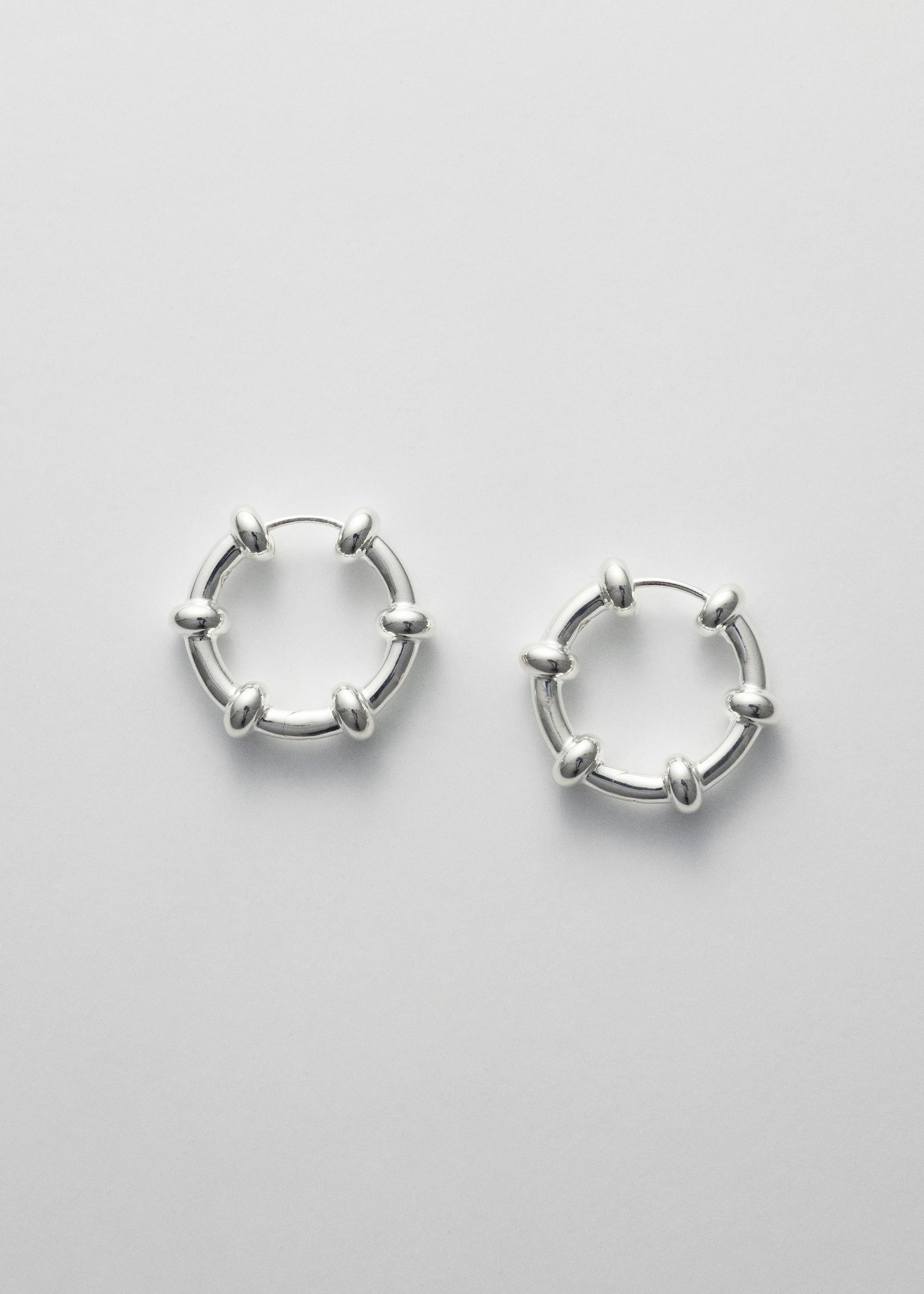 Spin earrings