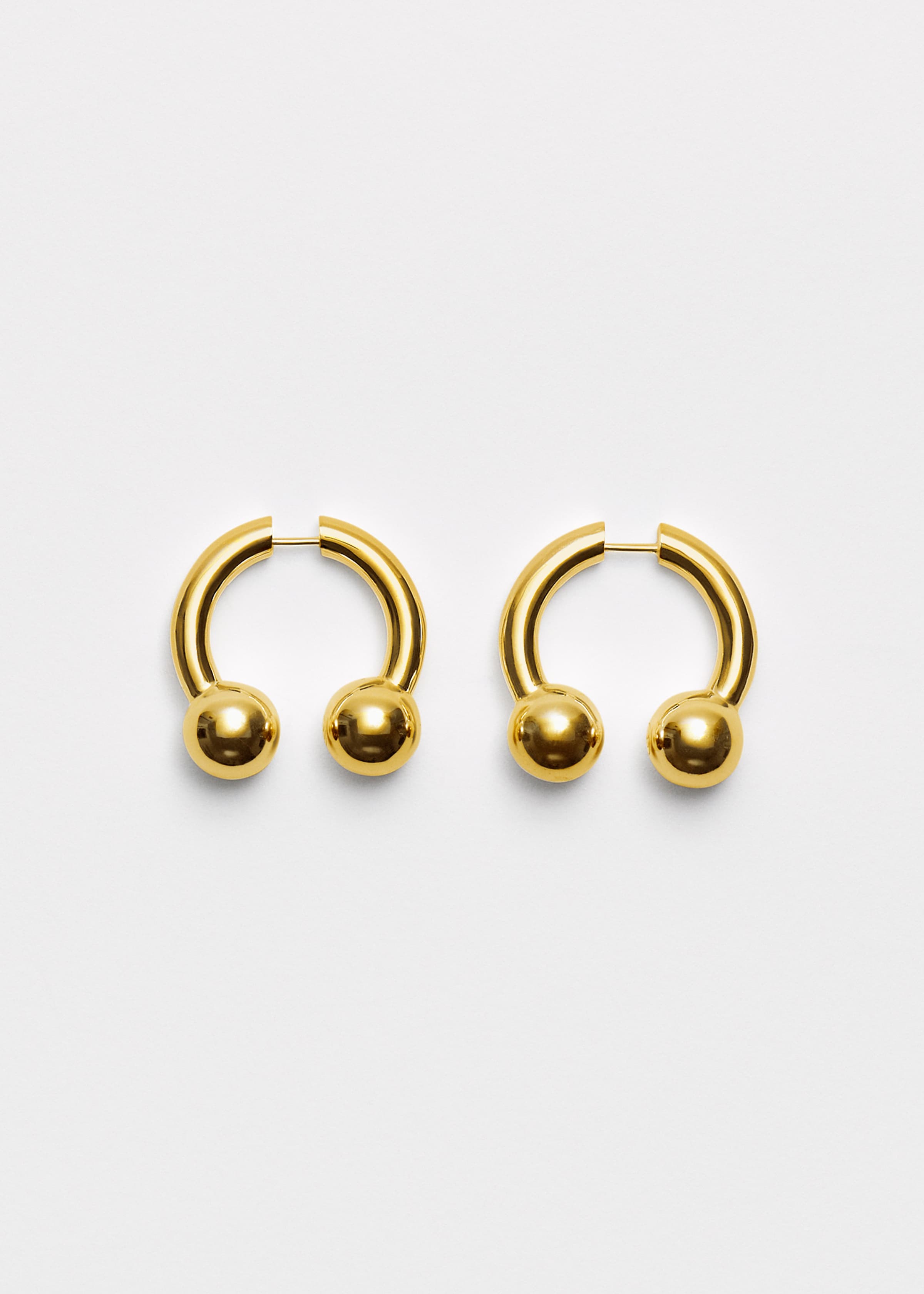 Pearl earring split