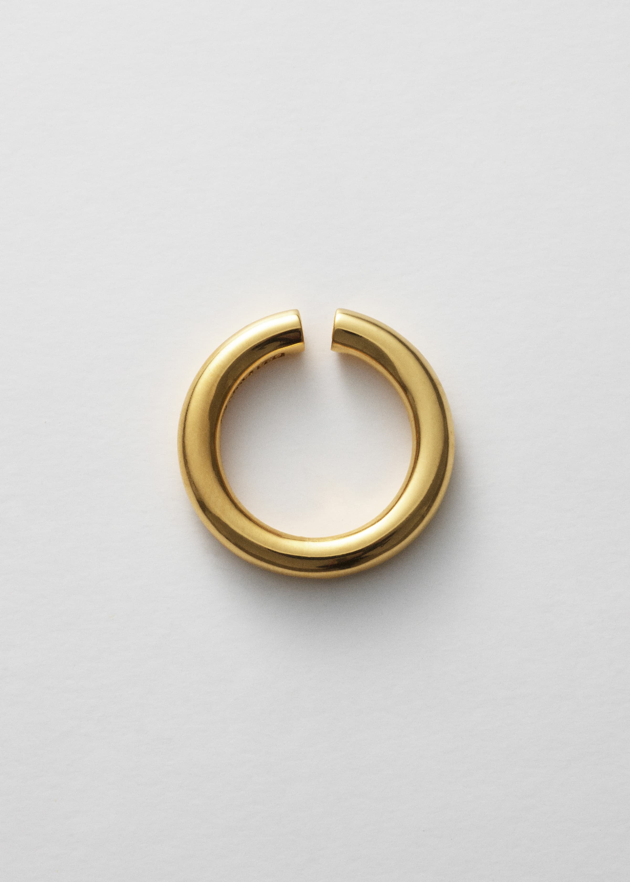 Ring 02
