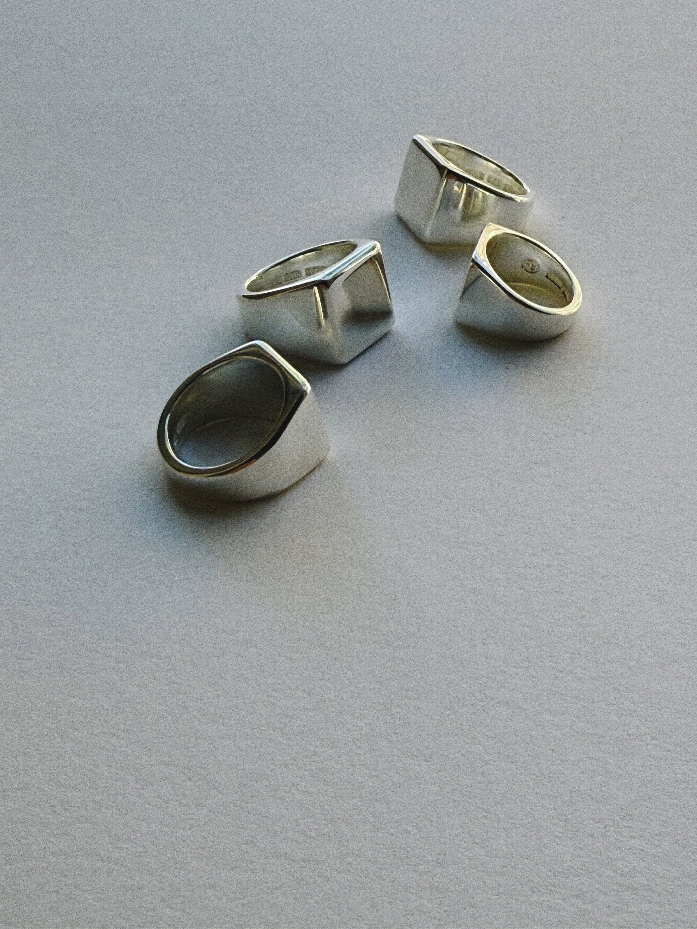 Ring 03