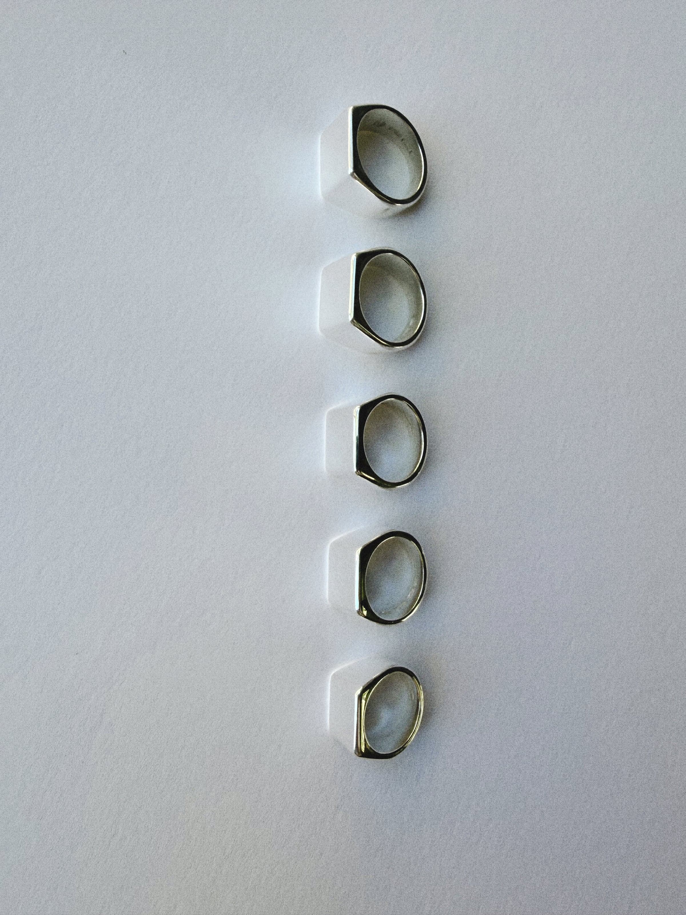 Ring 03