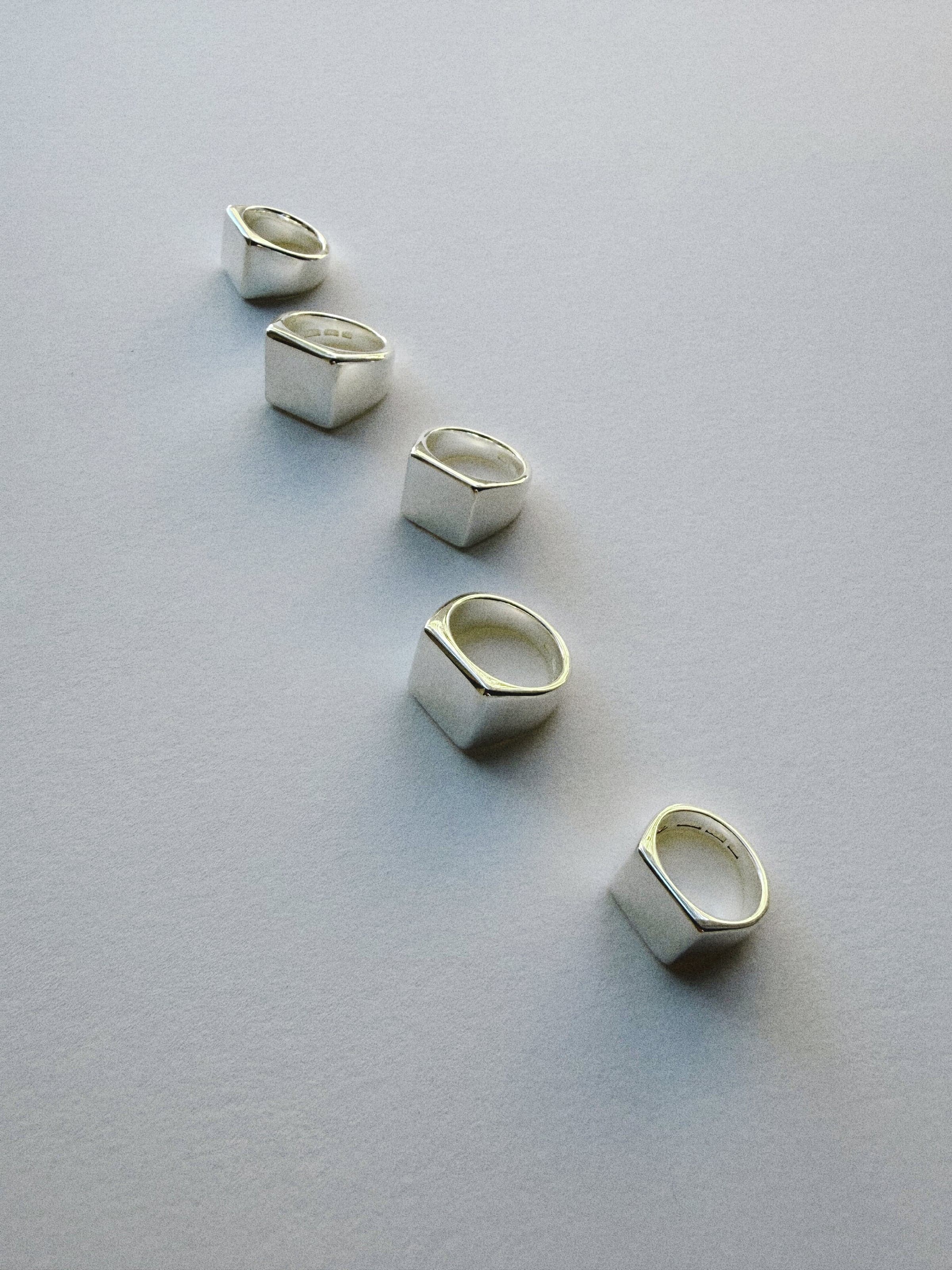 Ring 03