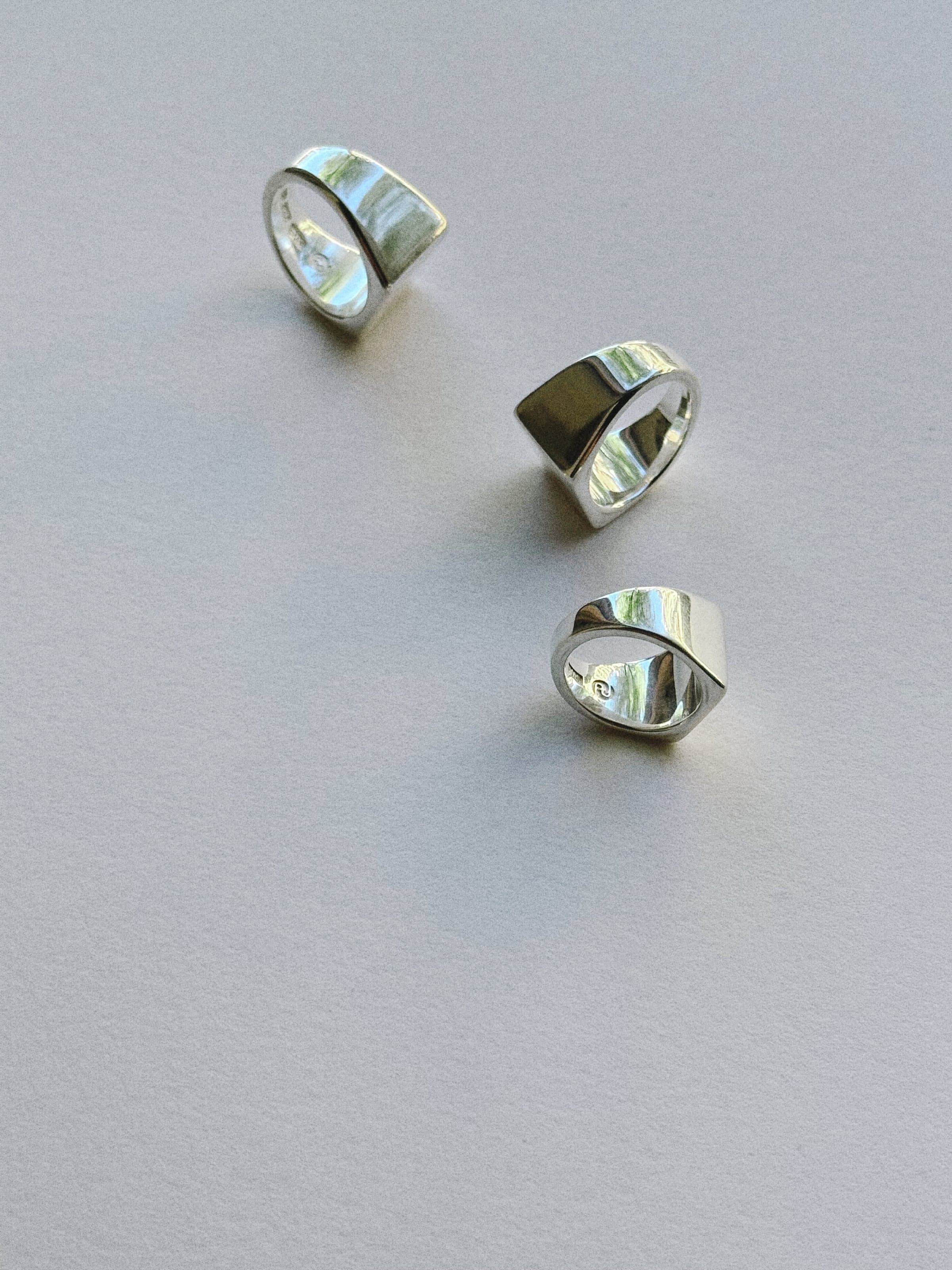 Ring 03