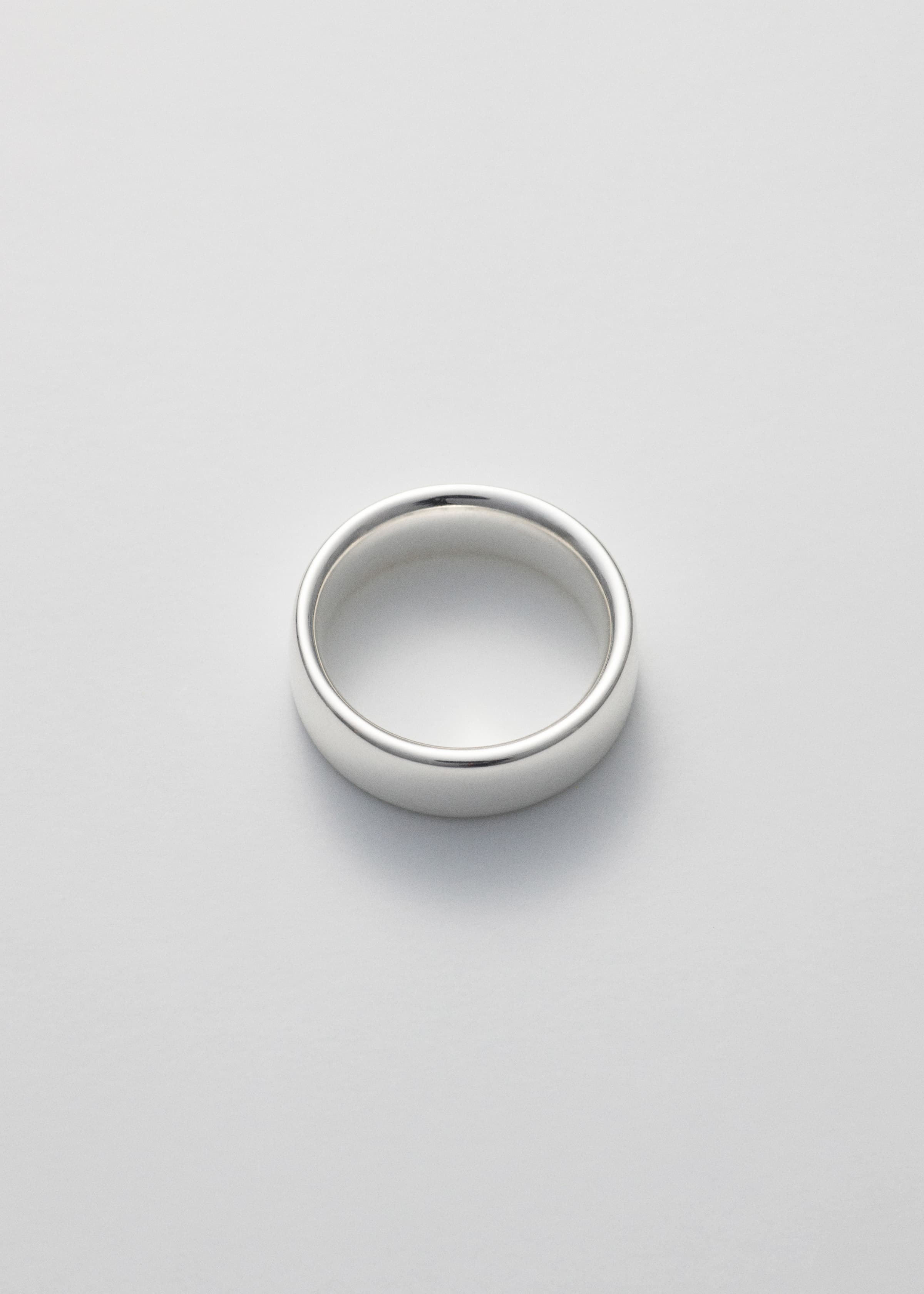 Ring 04