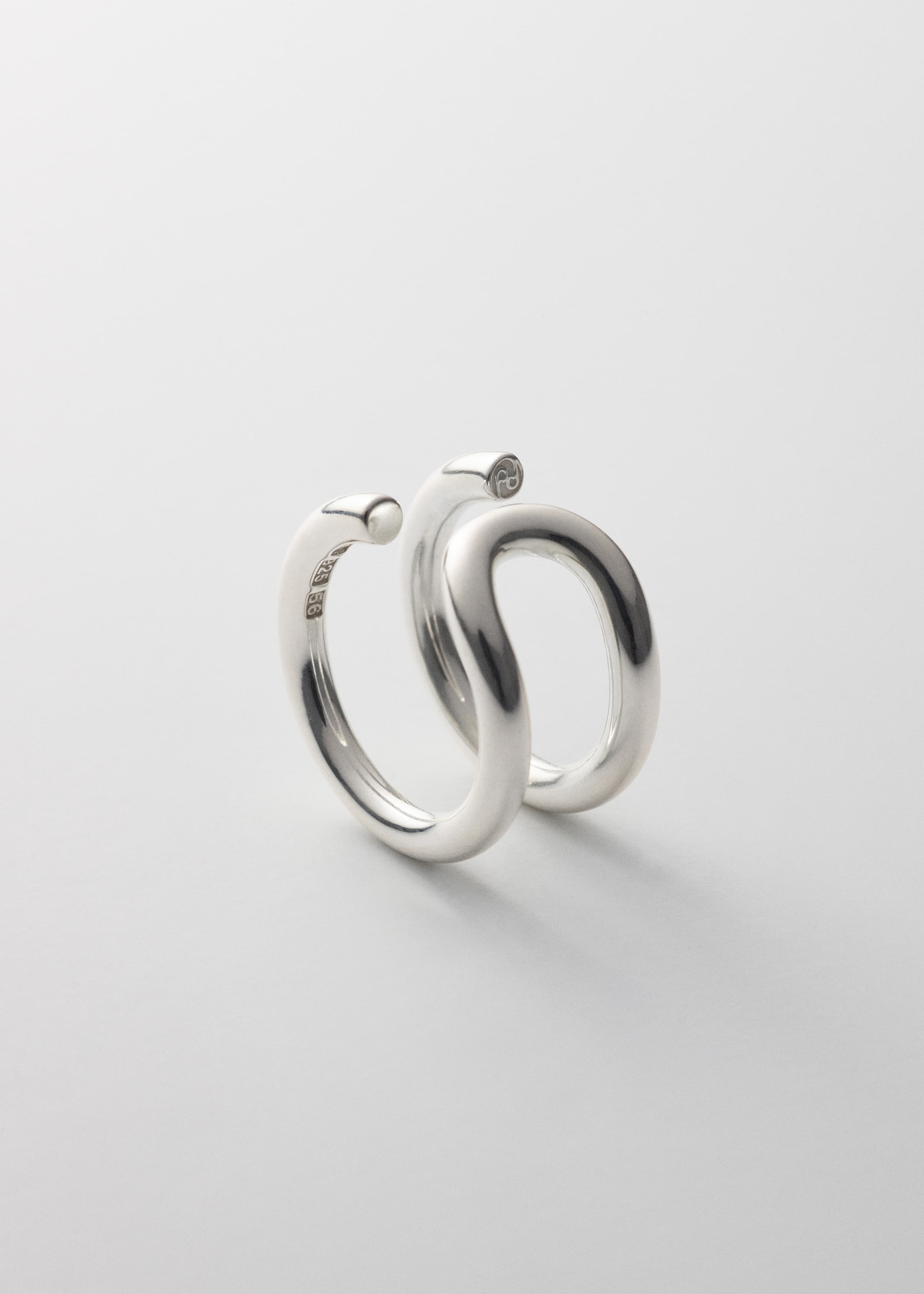 Ring 01