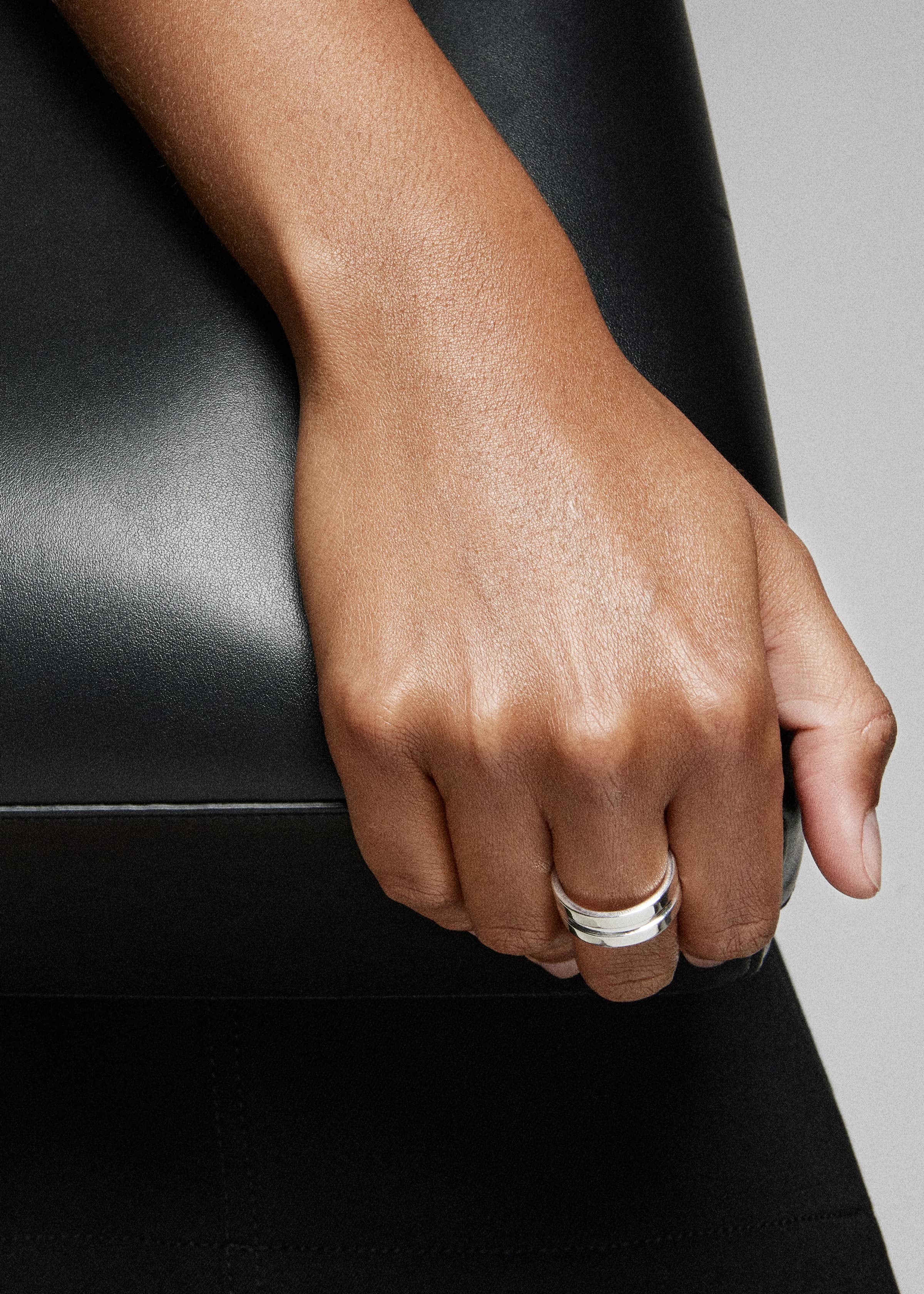 Ring 02