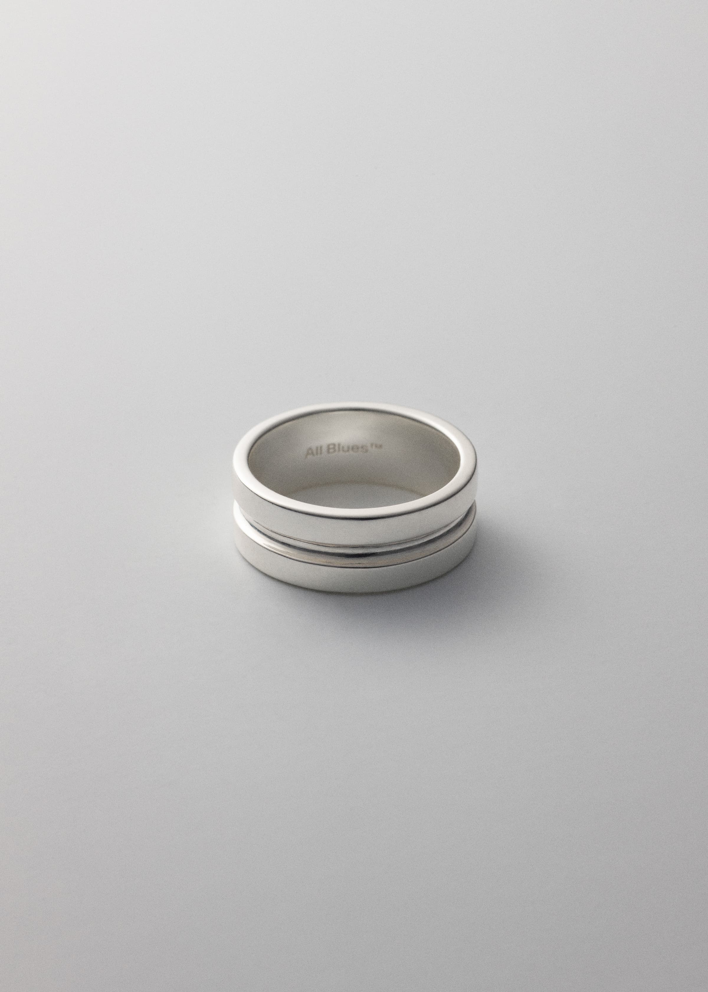 Ring 02